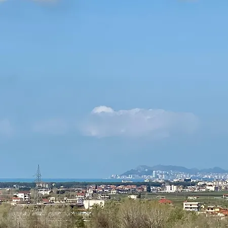 Sea View Apartment *