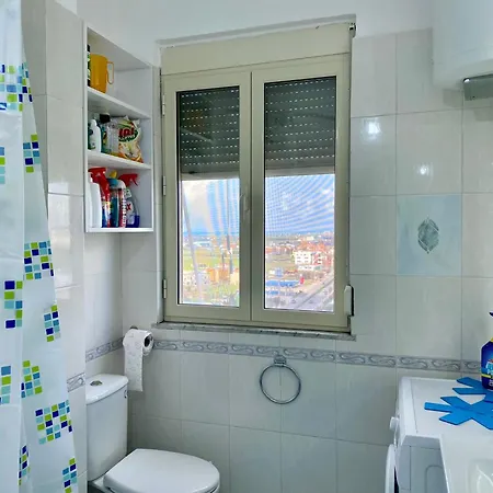 Sea View Apartment *